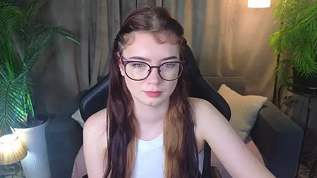 Snapshot of MelissaMay__ chatting on June 2026 11:53:02 PM MelissaMay online show from June 2026 11:53:02 PM