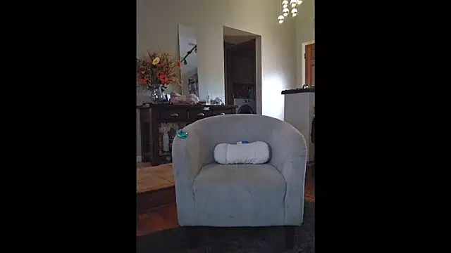 Clevername90 online show from October 2025 05:34:01 PM