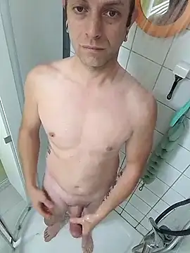 Andydtg1985 online show from June 2026 08:37:01 AM