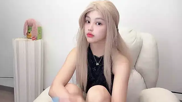 Snapshot of jiangjiang2005 chatting on June 2026 04:12:01 PM jiangjiang2005 online show from June 2026 04:12:01 PM