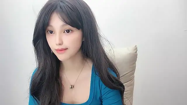Snapshot of jiangjiang2005 chatting on June 2026 04:33:01 PM jiangjiang2005 online show from June 2026 04:33:01 PM