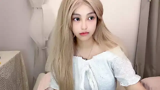 Snapshot of jiangjiang2005 chatting on June 2026 07:58:01 AM jiangjiang2005 online show from June 2026 07:58:01 AM