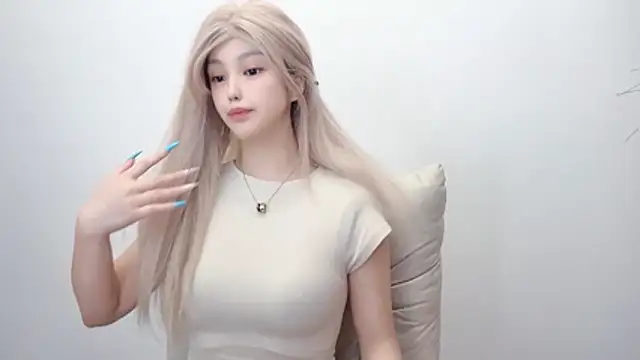 Snapshot of jiangjiang2005 chatting on July 2026 05:08:02 PM jiangjiang2005 online show from July 2026 05:08:02 PM