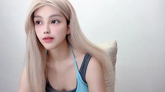 Snapshot of jiangjiang2005 chatting on July 2026 06:21:02 PM jiangjiang2005 online show from July 2026 06:21:02 PM