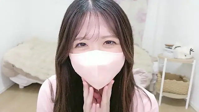 Yuinyaaa online show from June 2026 10:51:01 AM