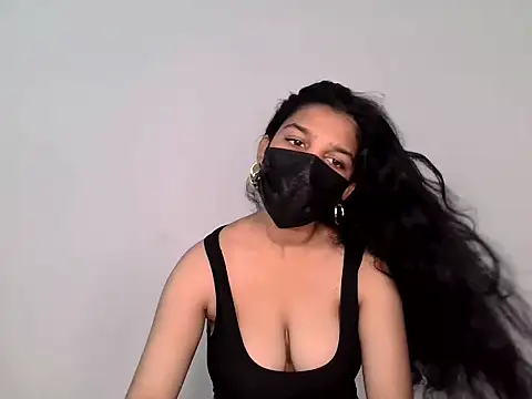 suzan melly online show from June 2026 06:36:02 AM