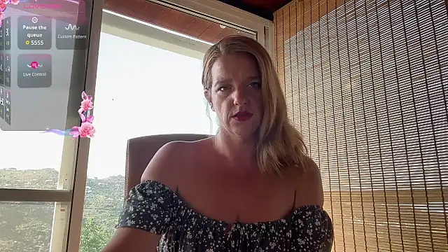 Snapshot of Sexy_Nicolette_Dutch chatting on July 2026 07:44:01 AM Sexy Nicolette Dutch online show from July 2026 07:44:01 AM