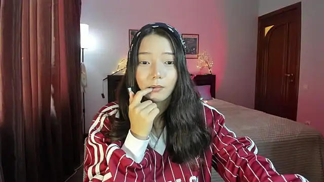 Snapshot of milana_marttt chatting on July 2026 12:40:01 PM milana marttt online show from July 2026 12:40:01 PM