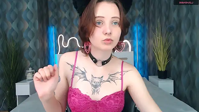 Riko Noir online show from June 2026 12:17:01 PM