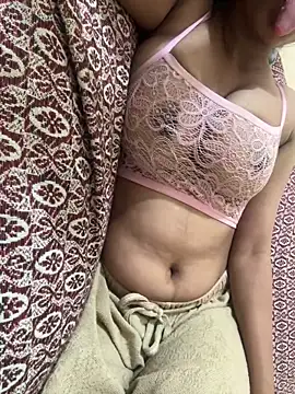 bold priya online show from June 2026 07:18:01 PM
