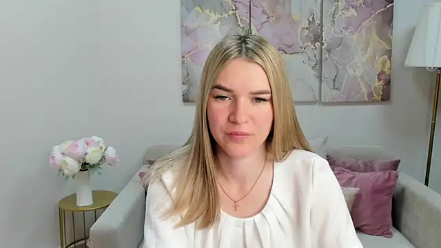 RoxyReignn online show from July 2026 09:54:02 PM