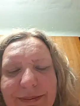 Snapshot of Sonya_Marmelad chatting on May 2026 10:14:02 PM Sonya Marmelad online show from May 2026 10:14:02 PM