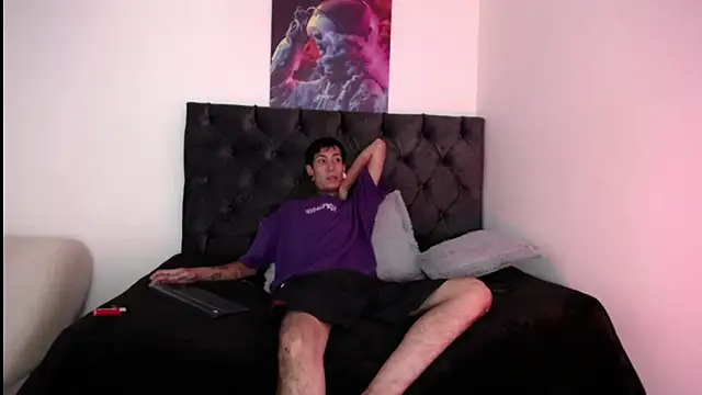 Darkveom online show from May 2026 12:33:02 PM