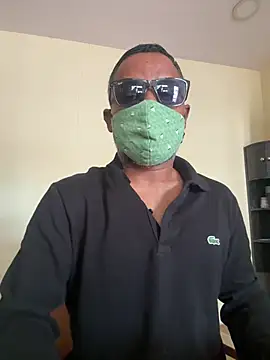 Snapshot of syntaxbear chatting on June 2026 07:35:02 AM syntaxbear online show from June 2026 07:35:02 AM