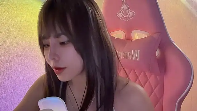 Snapshot of Jenny-Joo chatting on June 2026 02:33:01 PM Jenny-Joo online show from June 2026 02:33:01 PM