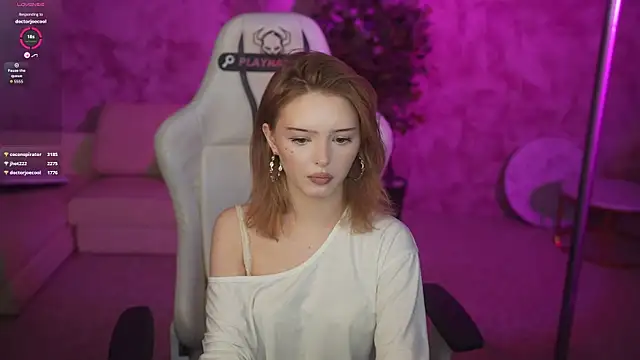 Snapshot of Lia_sweet054 chatting on June 2026 02:43:02 PM Lia sweet054 online show from June 2026 02:43:02 PM