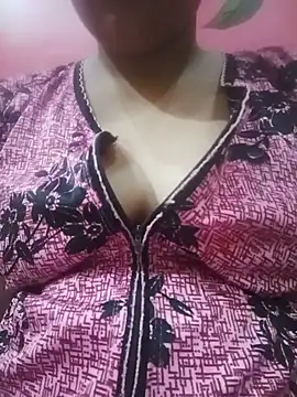 Rimaroy19 online show from May 2026 01:38:02 PM