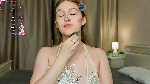 PlayfulMelly online show from June 2026 06:23:01 PM