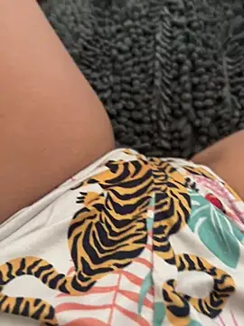 elizabethenglishrosey online show from June 2026 09:45:02 AM
