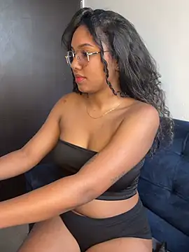 Snapshot of IamBlackmoon chatting on July 2026 08:04:02 PM IamBlackmoon online show from July 2026 08:04:02 PM