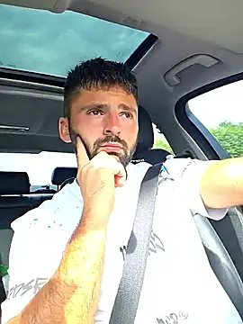 StraightSerb online show from May 2026 02:58:01 PM