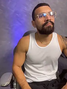 Snapshot of RoccoSaenz chatting on June 2026 05:59:01 PM RoccoSaenz online show from June 2026 05:59:01 PM