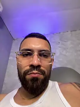 Snapshot of RoccoSaenz chatting on June 2026 08:09:01 PM RoccoSaenz online show from June 2026 08:09:01 PM