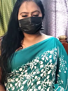 Snapshot of Meera_mia chatting on May 2026 08:21:02 AM Meera mia online show from May 2026 08:21:02 AM