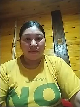 Snapshot of -Vanii- chatting on May 2026 12:17:02 AM -Vanii- online show from May 2026 12:17:02 AM
