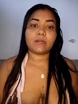 Snapshot of DEISY_8670 chatting on July 2026 12:01:02 PM DEISY 8670 online show from July 2026 12:01:02 PM