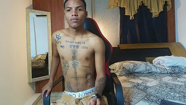 artur collins  online show from July 2026 10:13:02 PM