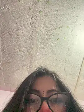 YummyGirl  online show from August 2026 03:39:01 AM