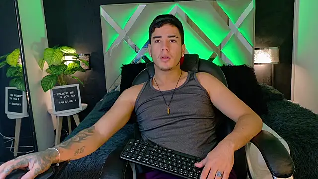 Snapshot of Alex-Rodriguezz chatting on June 2026 12:48:02 PM Alex-Rodriguezz online show from June 2026 12:48:02 PM