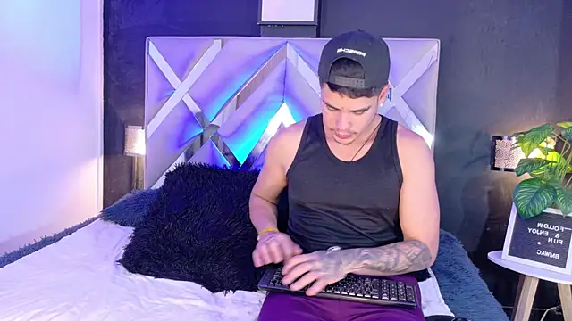 Snapshot of Alex-Rodriguezz chatting on June 2026 07:56:01 PM Alex-Rodriguezz online show from June 2026 07:56:01 PM