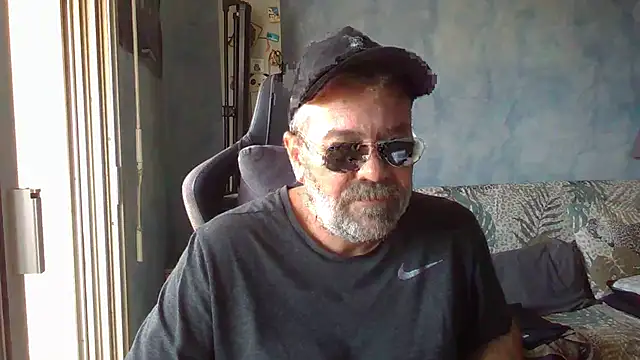 Snapshot of panda_06200 chatting on June 2026 12:18:01 PM panda 06200 online show from June 2026 12:18:01 PM