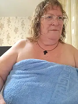 Snapshot of Sweet19-68 chatting on July 2026 06:51:02 PM Sweet19-68 online show from July 2026 06:51:02 PM