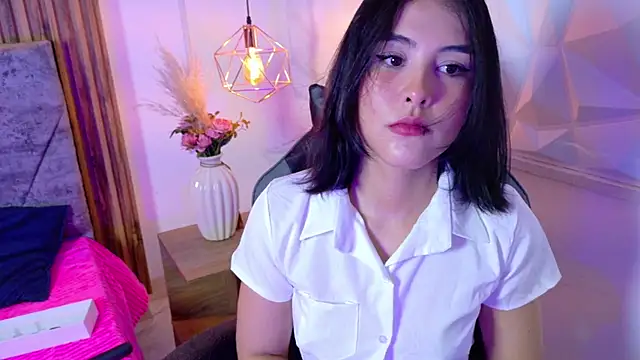 Ivy gloom online show from July 2026 06:45:01 PM