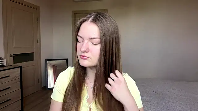 lizzzanatooo online show from June 2026 07:32:02 AM