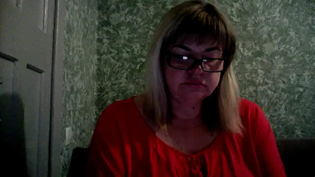 Empress211 online show from June 2026 02:03:01 AM