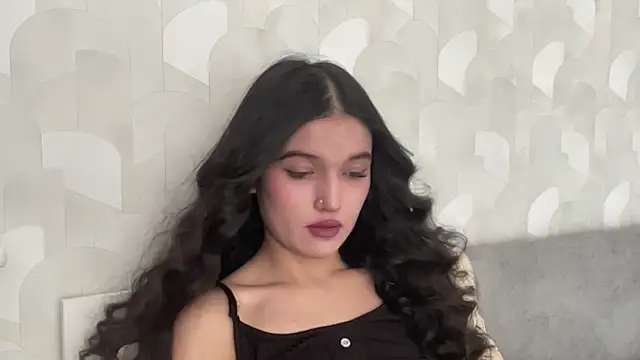 LisetteParajon online show from July 2026 05:11:01 AM