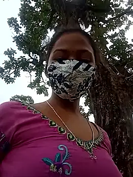 Madhuri-singh88 online show from June 2026 03:53:02 AM