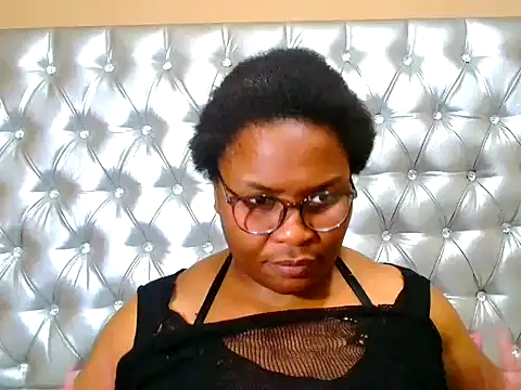 Snapshot of loveniax chatting on July 2026 11:01:02 AM loveniax online show from July 2026 11:01:02 AM