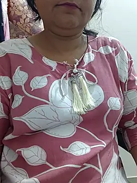 manjusrma005 online show from June 2026 06:46:02 PM