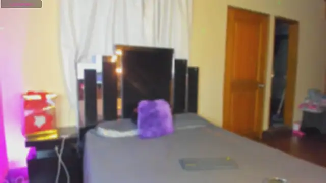 Snapshot of cassie_stevens_ chatting on June 2026 03:04:02 AM cassie stevens online show from June 2026 03:04:02 AM