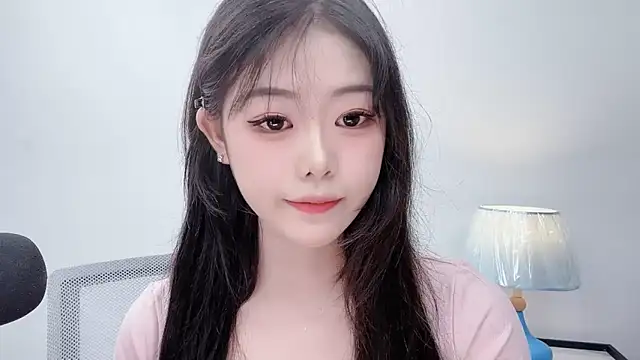 smalldaiwang online show from June 2026 02:49:01 AM