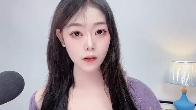 smalldaiwang online show from July 2026 02:40:02 AM