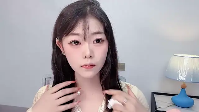 smalldaiwang online show from July 2026 02:38:01 AM