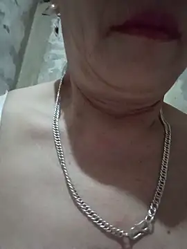 Snapshot of Kiki_sexyy chatting on June 2026 09:39:01 PM Kiki sexyy online show from June 2026 09:39:01 PM