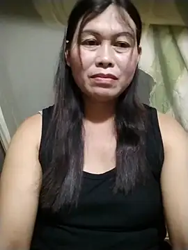 Snapshot of -Hatybi- chatting on June 2026 05:33:02 PM -Hatybi- online show from June 2026 05:33:02 PM