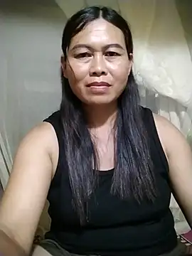Snapshot of -Hatybi- chatting on July 2026 08:21:01 AM -Hatybi- online show from July 2026 08:21:01 AM